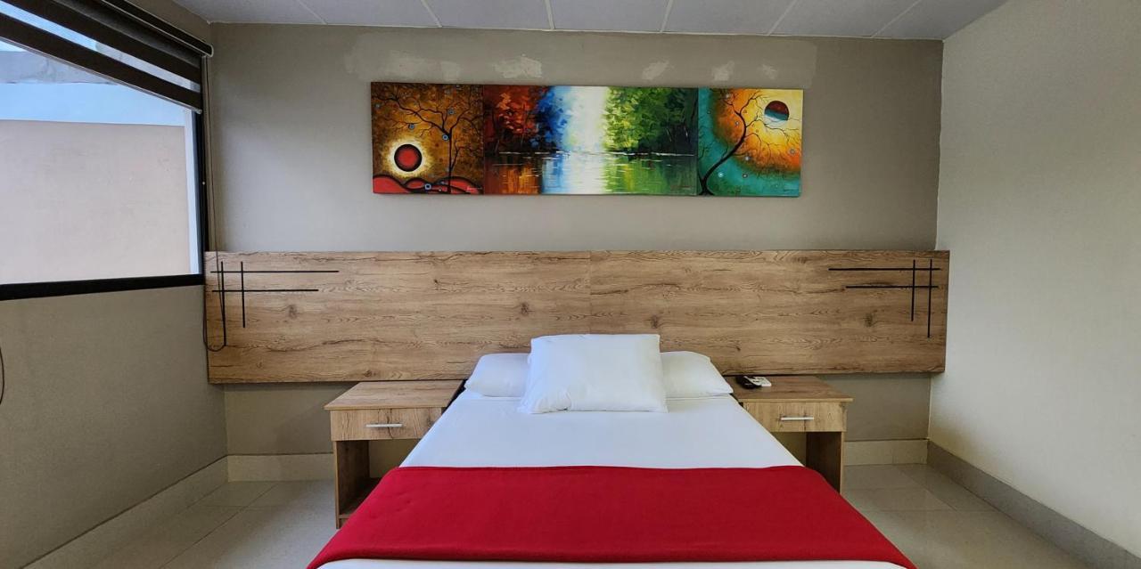 Hotel Murali - Cerca Del Aeropuerto De Guayaquil Exteriör bild