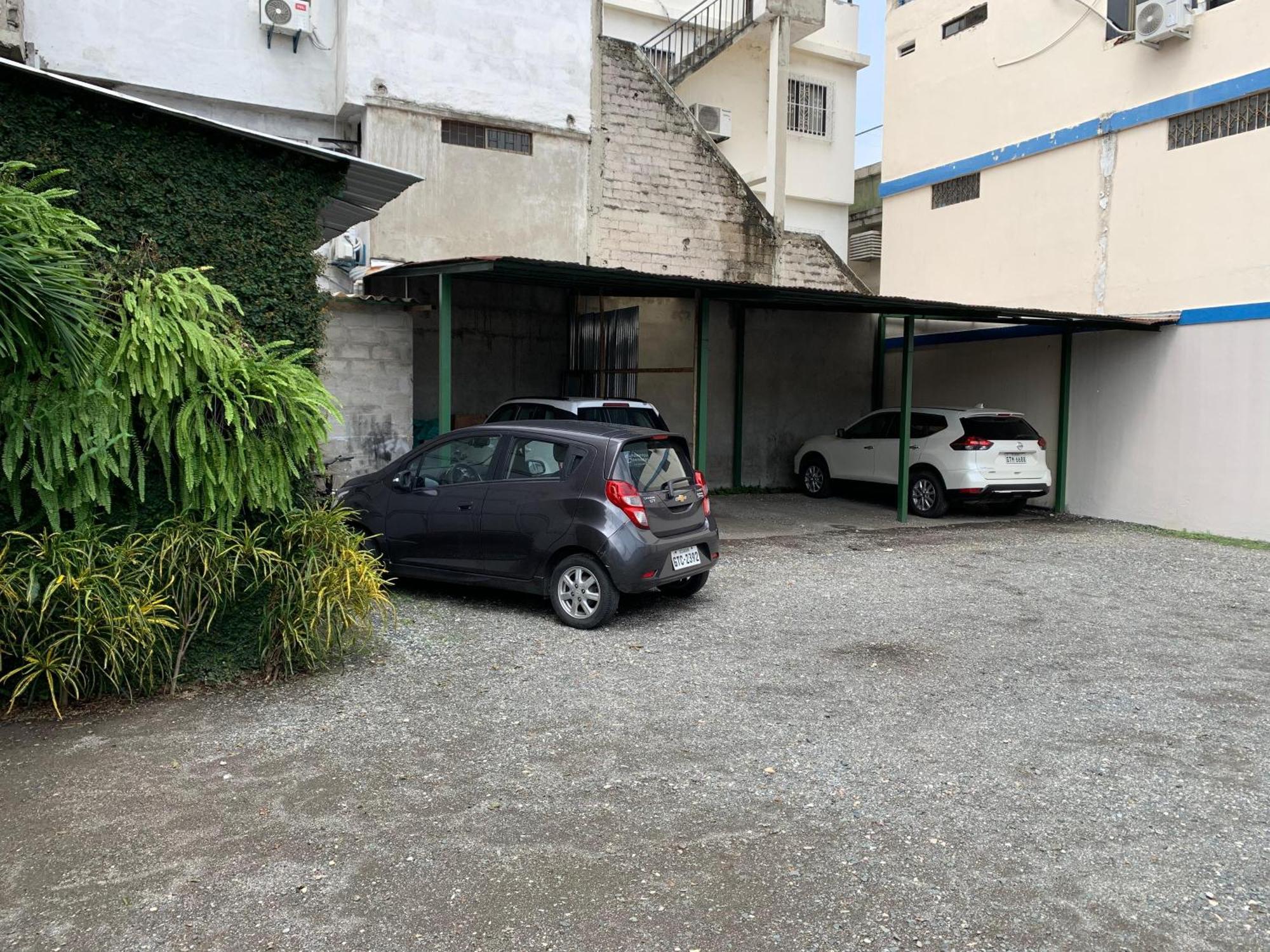 Hotel Murali - Cerca Del Aeropuerto De Guayaquil Exteriör bild