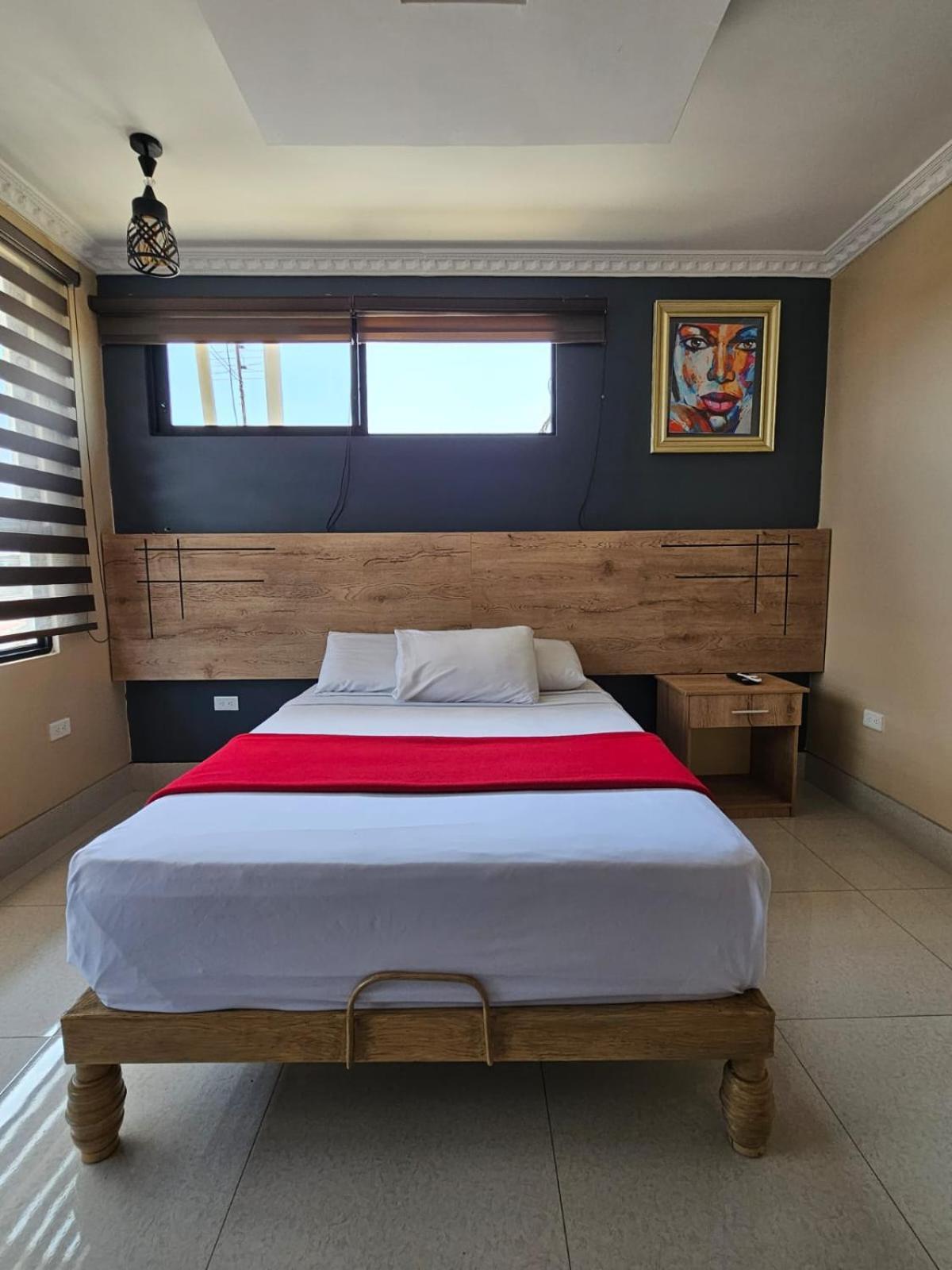 Hotel Murali - Cerca Del Aeropuerto De Guayaquil Exteriör bild