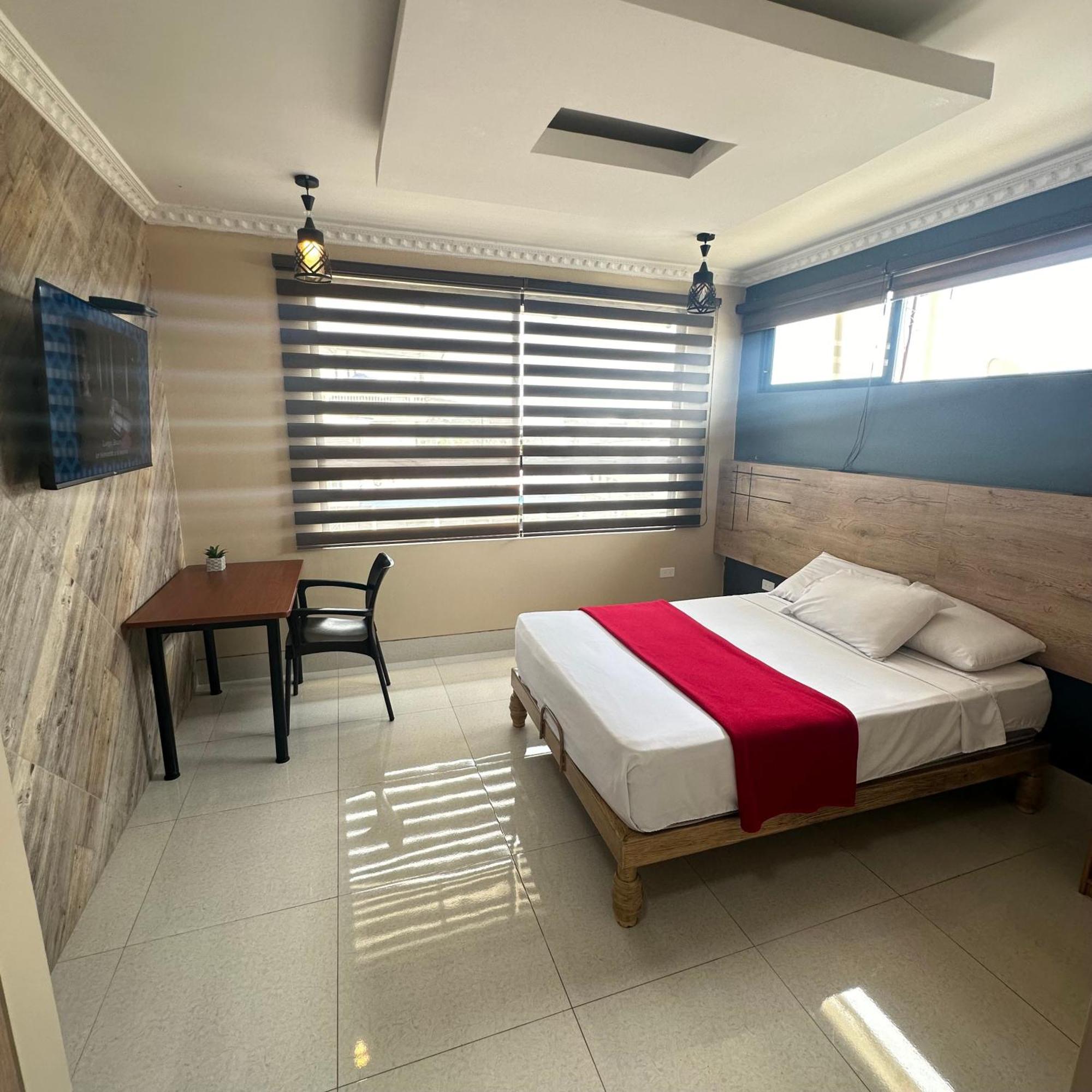 Hotel Murali - Cerca Del Aeropuerto De Guayaquil Exteriör bild