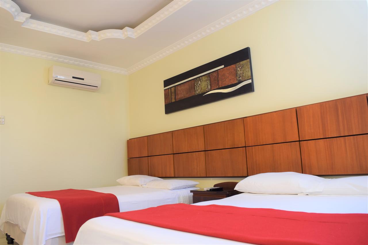 Hotel Murali - Cerca Del Aeropuerto De Guayaquil Exteriör bild
