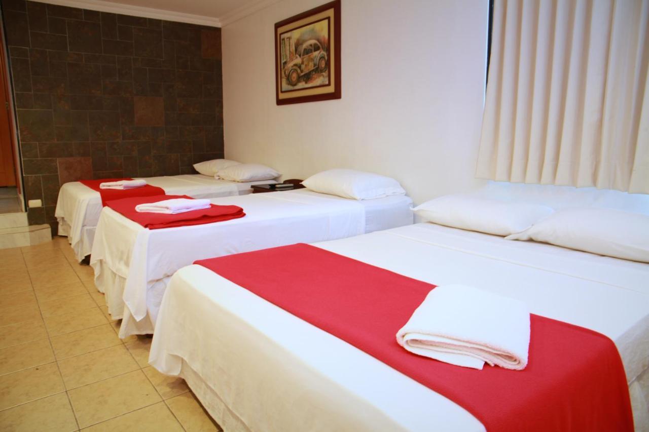 Hotel Murali - Cerca Del Aeropuerto De Guayaquil Exteriör bild